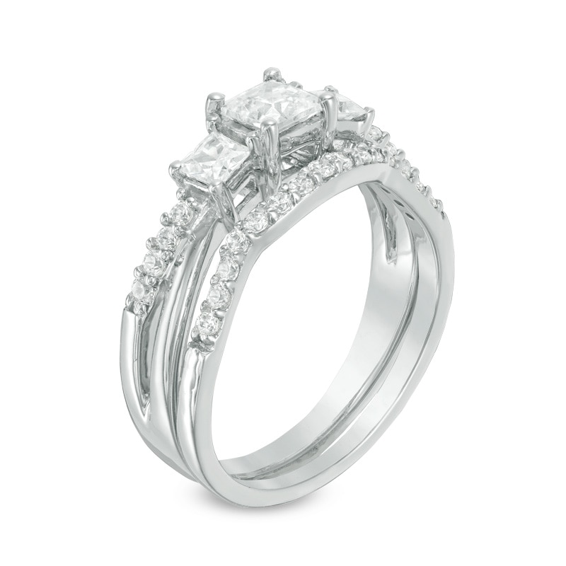 Main Image 2 of Previously Owned - 3/4 CT. T.W. Princess-Cut Diamond Three Stone Bridal Set in 10K White Gold
