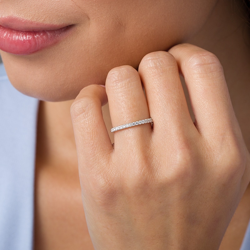 Main Image 2 of Previously Owned - 1/4 CT. T.W. Diamond Wedding Band in 10K White Gold