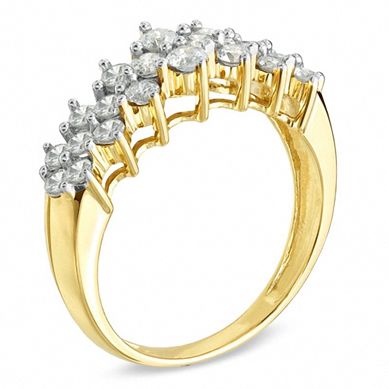 Main Image 2 of Previously Owned - 1 CT. T.W. Diamond Cluster Pyramid Band in 10K Gold