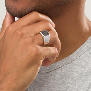 Previously Owned Vera Wang Men 1/2 Enhanced Black