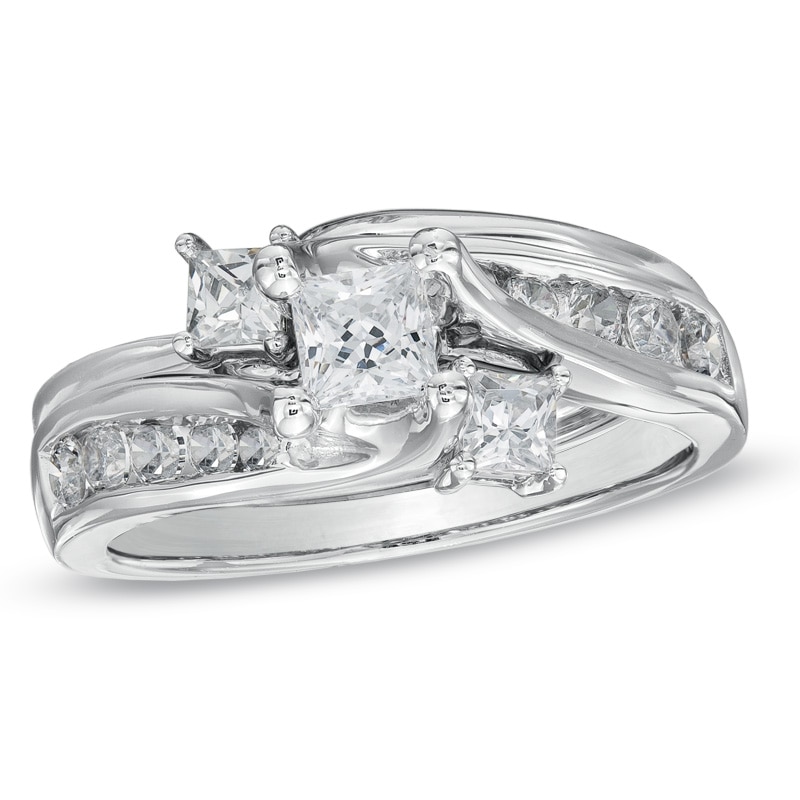 Main Image 1 of Previously Owned 1 CT. T.W. Princess-Cut Diamond Three Stone Soldered Bridal Set in 14K White Gold