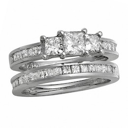 Previously Owned - 1 CT. T.W. Princess-Cut Diamond Three Stone Bridal Set in 14K White Gold