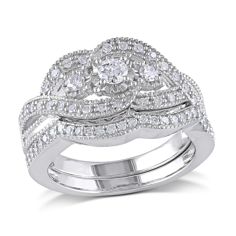 Main Image 1 of Previously Owned - 1/2 CT. T.W. Diamond Three Stone Knot Bridal Set in Sterling Silver