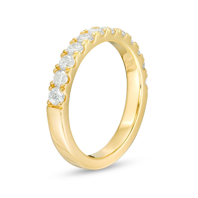 Previously Owned - 7/8 CT. T.W. Diamond Wedding Band in 10K Gold