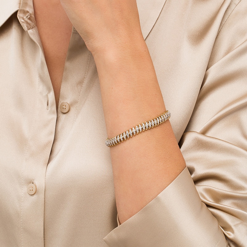 Main Image 2 of Previously Owned - 3 CT. T.W. Diamond Spiral "S" Link Bracelet in 10K Gold
