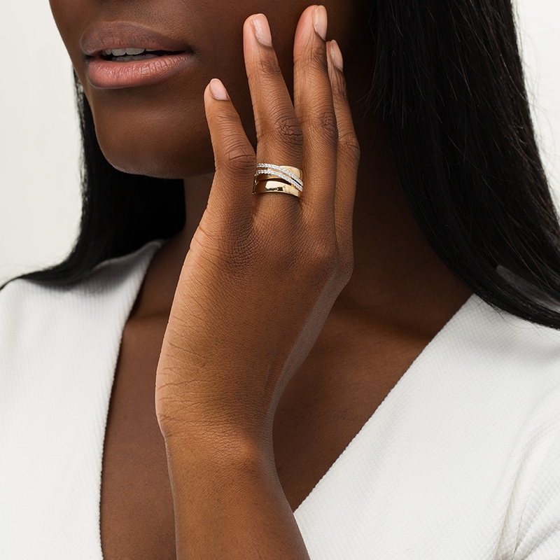 Main Image 2 of Previously Owned - 3/8 CT. T.W Diamond Crossover Ring in 10K Gold