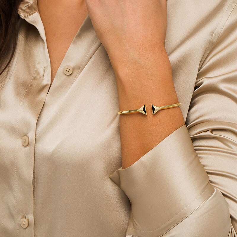 Main Image 2 of Previously Owned - Etched Arrow Triangular Geometric Cuff in 10K Gold