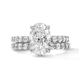 Previously Owned - Vera Wang Love 5-1/5 CT. T.W. Oval Lab-Grown Diamond Bridal Set in 14K White Gold (F/VS2)