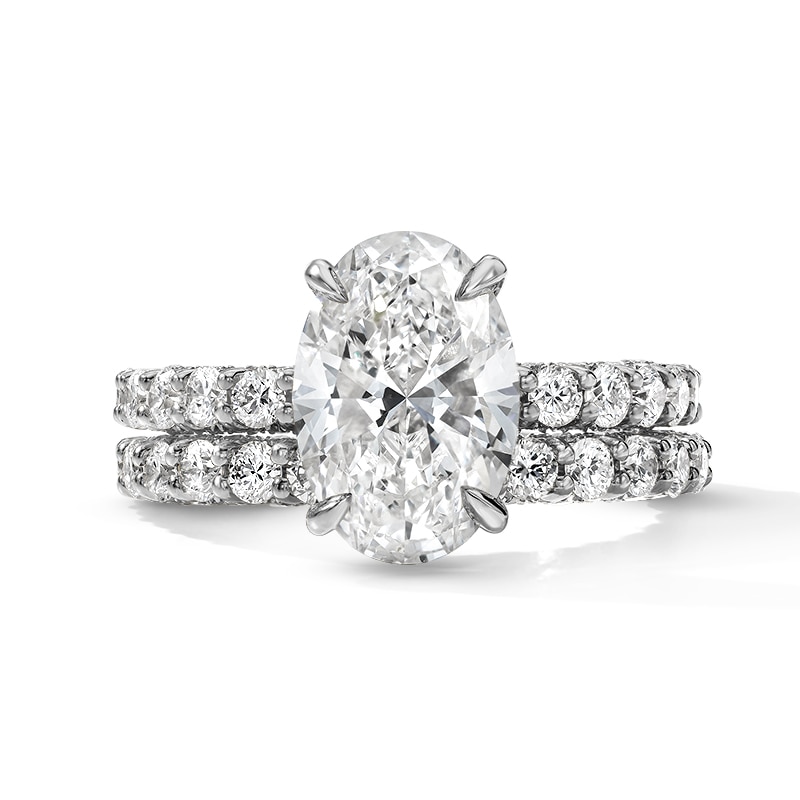 Main Image 1 of Previously Owned - Vera Wang Love 5-1/5 CT. T.W. Oval Lab-Grown Diamond Bridal Set in 14K White Gold (F/VS2)